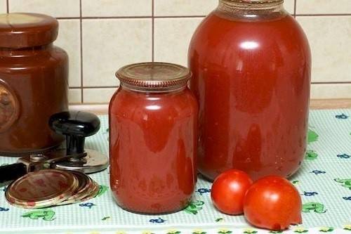 Густой томатный сок на зиму через мясорубку - фото